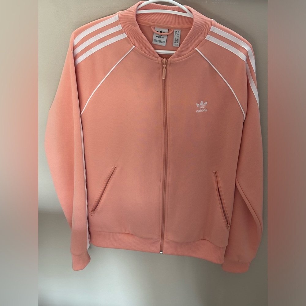 Adidas tracksuit, size medium, amazing condition
